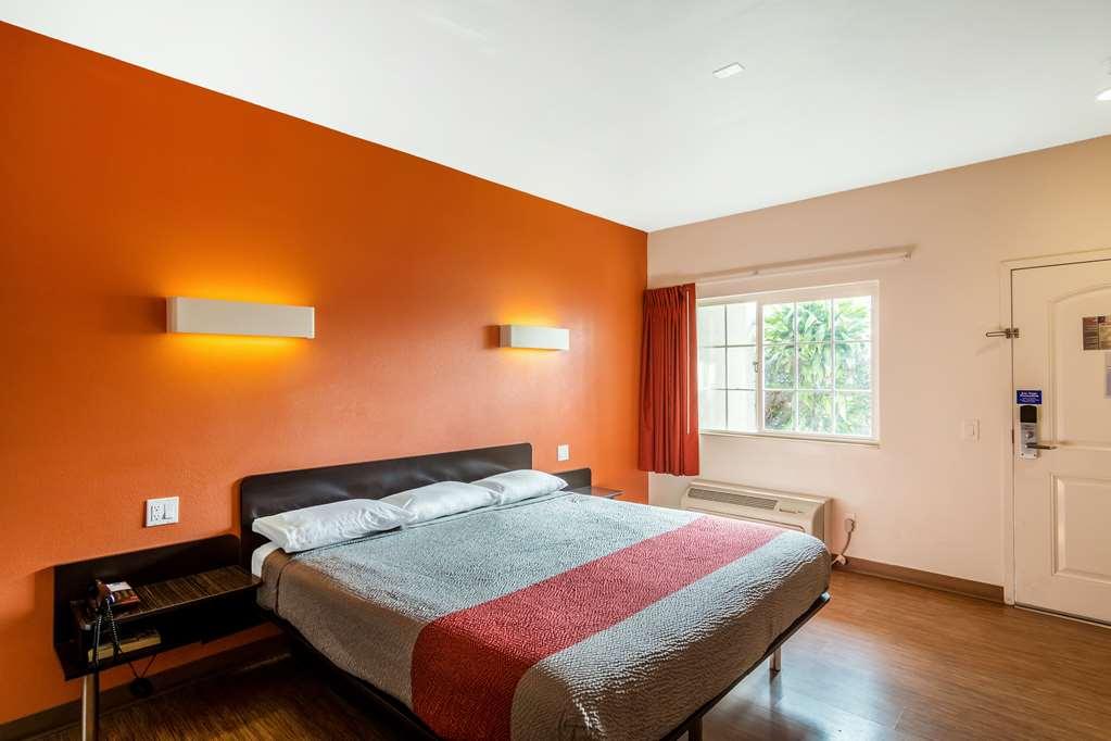 Motel 6 Bell Gardens Chambre photo
