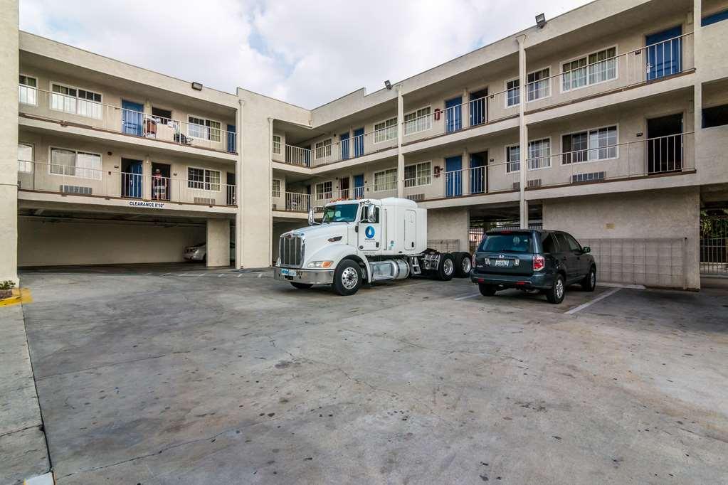Motel 6 Bell Gardens Extérieur photo
