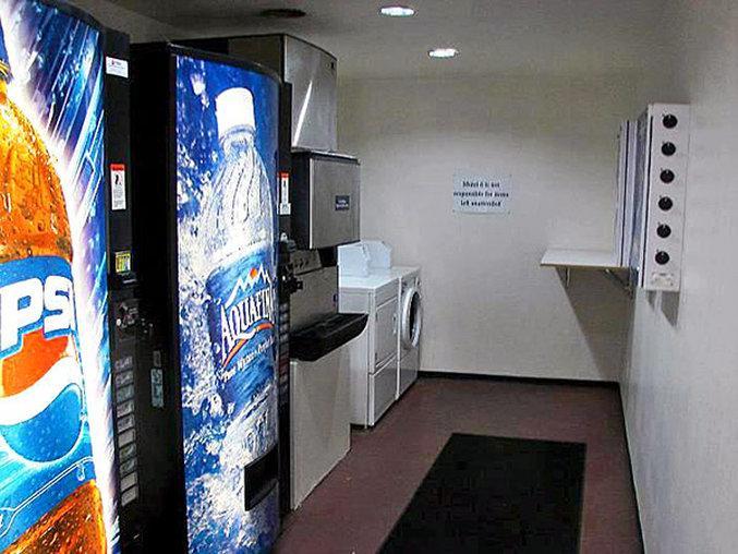 Motel 6 Bell Gardens Extérieur photo