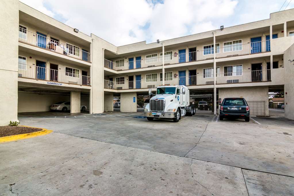 Motel 6 Bell Gardens Extérieur photo